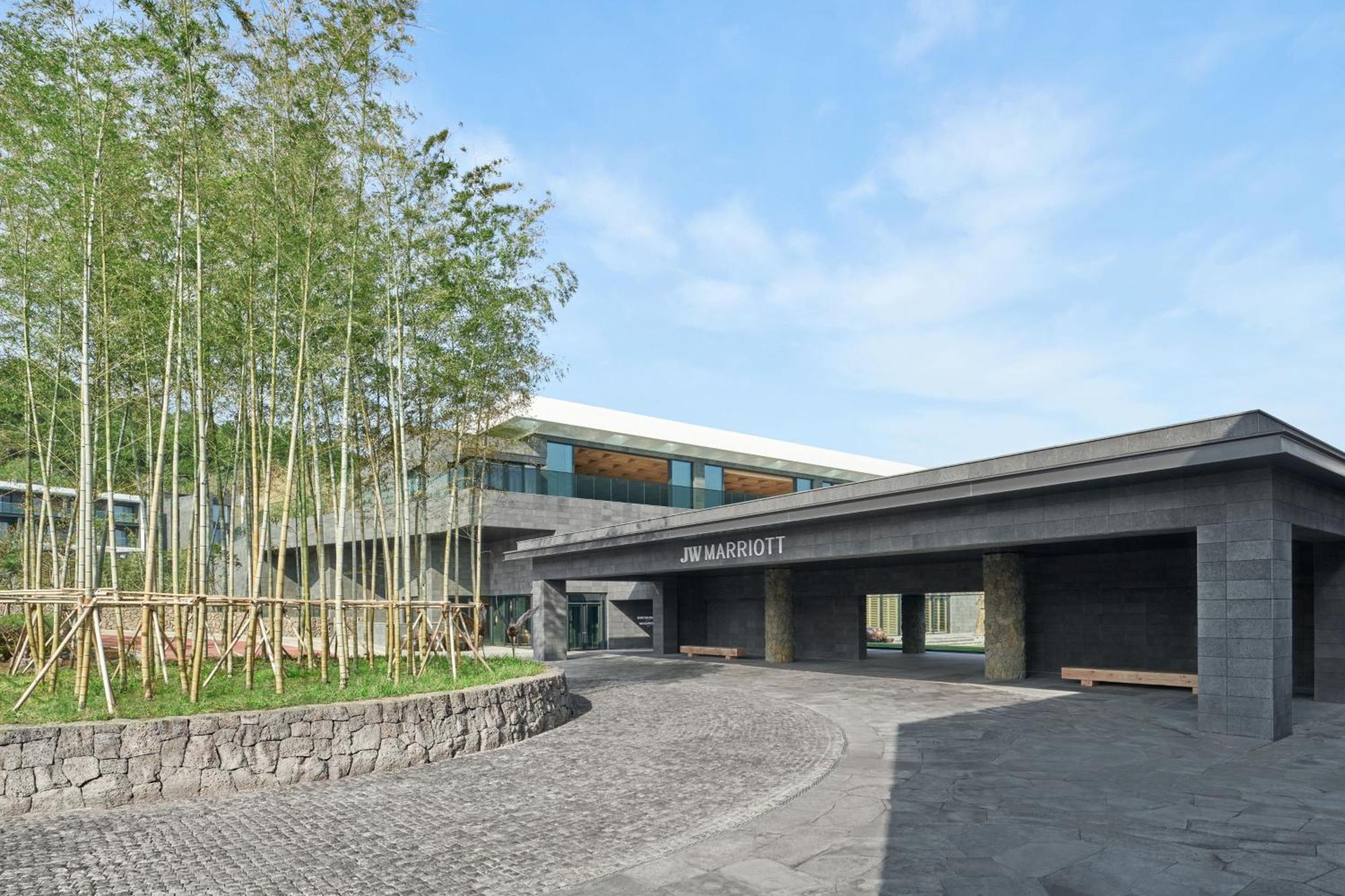 Jw Marriott Jeju Resort & Spa Сеогвипо Екстериор снимка