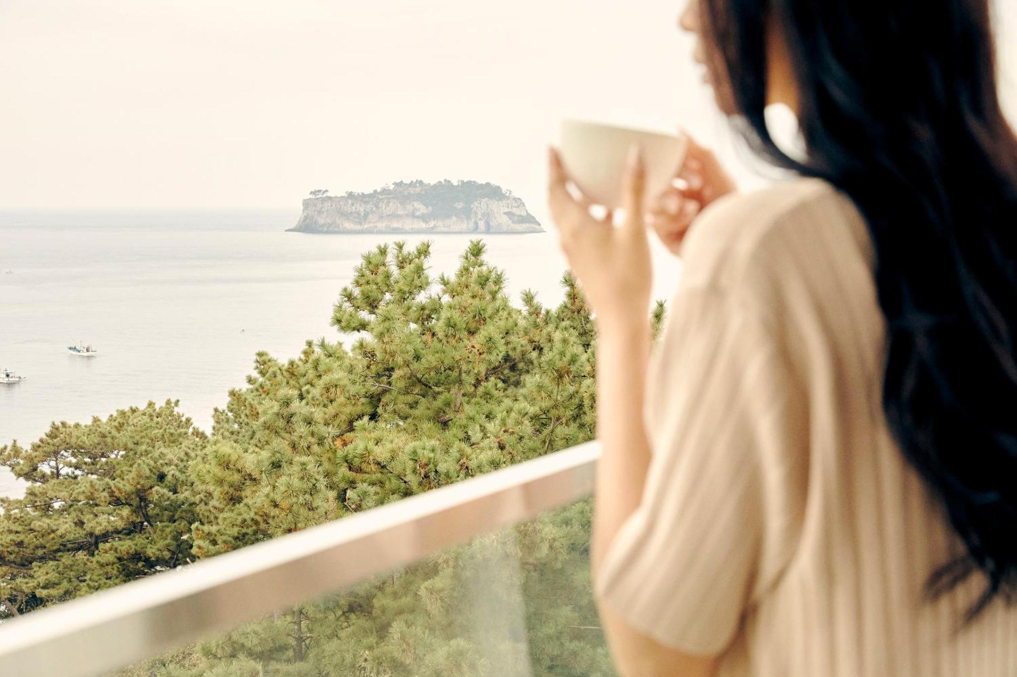 Jw Marriott Jeju Resort & Spa Сеогвипо Екстериор снимка