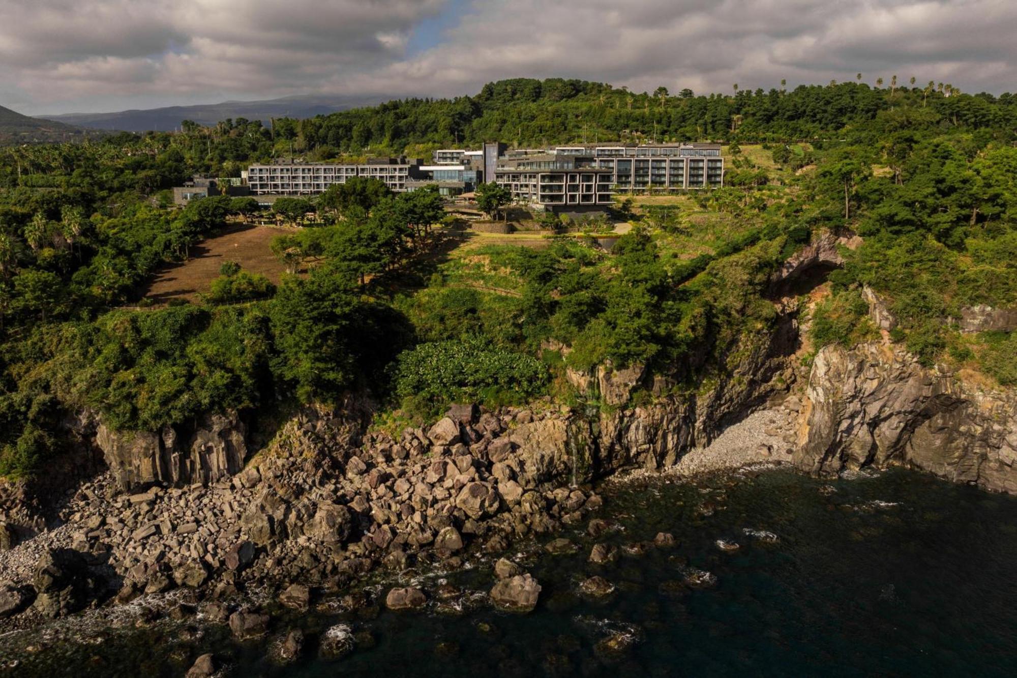 Jw Marriott Jeju Resort & Spa Сеогвипо Екстериор снимка